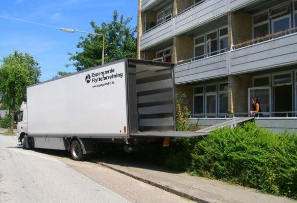 firmaflytning,erhvervsflytning,virksomhedsflytning,privatflytning,møbelopbevaring,sjælland,nordsjælland,flyttefirma,espergærde,helsingør,hørsholm,hillerød,opbevaring,lager,pakketips,pakning,pakkevejledning,selfstorage,flytning,flyttemand,flytteforretning,flyt